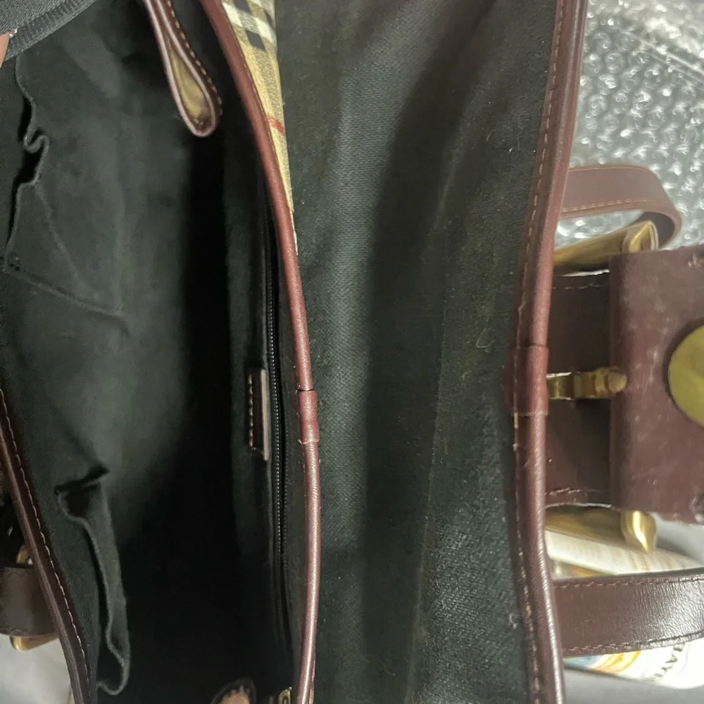 sOLD.    Burberry authentic satchel bag like new - Picture 6 of 7
